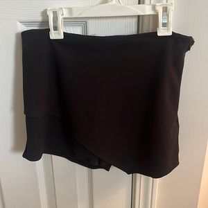 Black skort - stretchy material